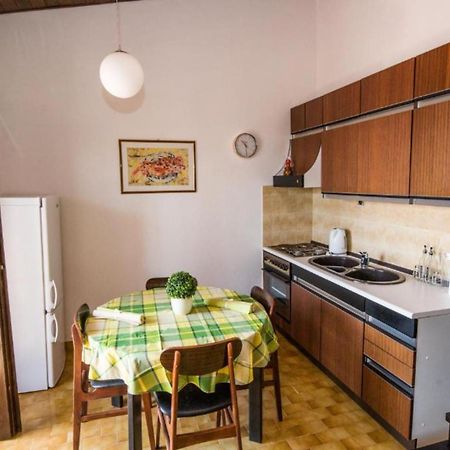 Apartment Darmy Трогір Екстер'єр фото