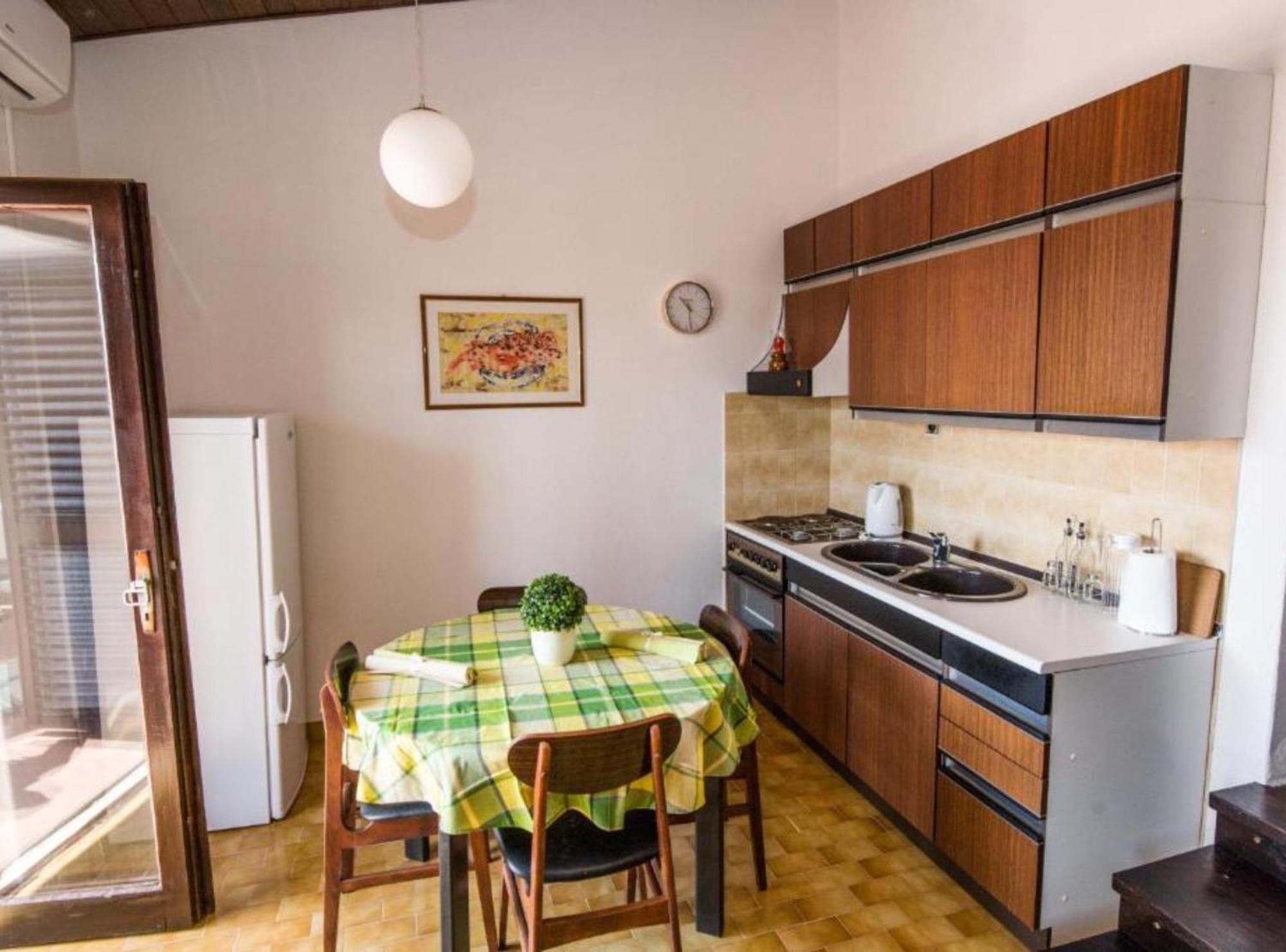 Apartment Darmy Трогір Екстер'єр фото