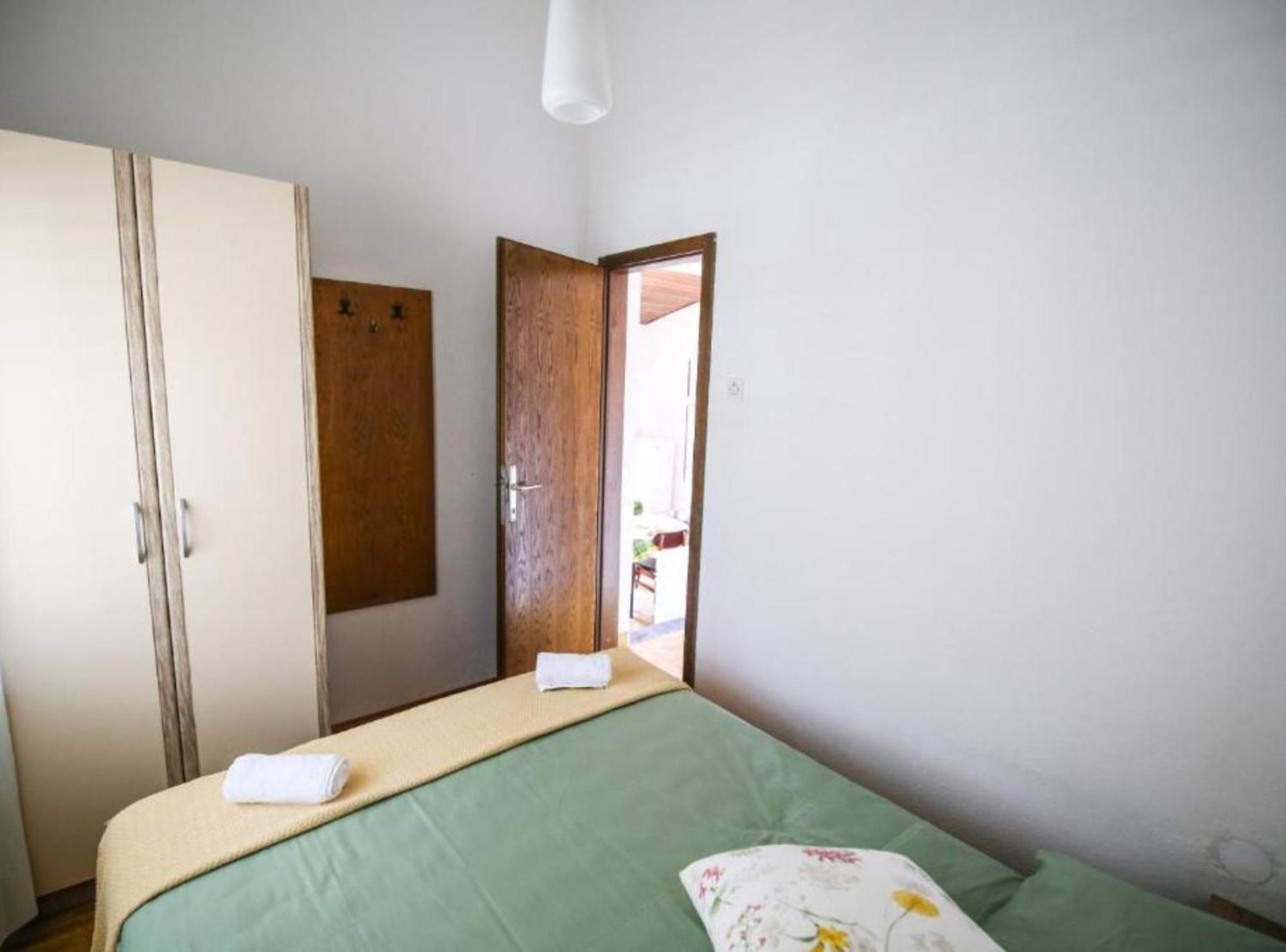 Apartment Darmy Трогір Екстер'єр фото